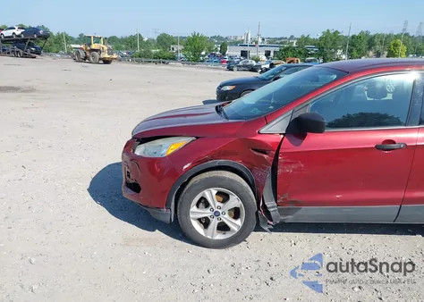 2014 Ford Escape S from USA, damaged, VIN 1FMCU0F7XEUE32807